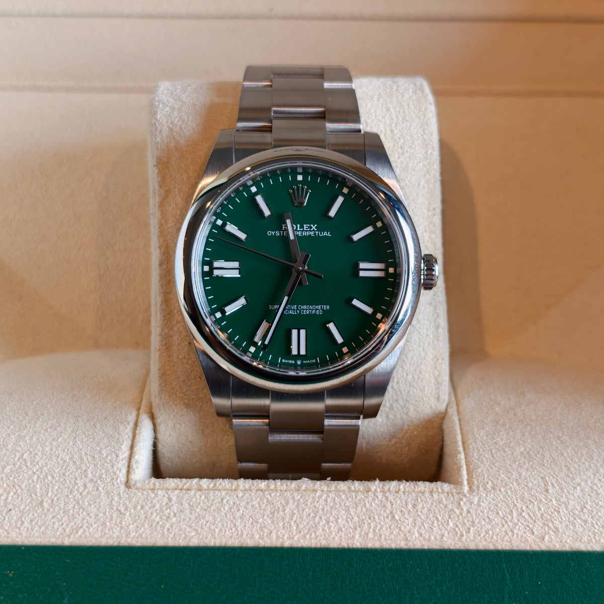 Rolex Oyster Perpetual Green 41mm réf : 124300