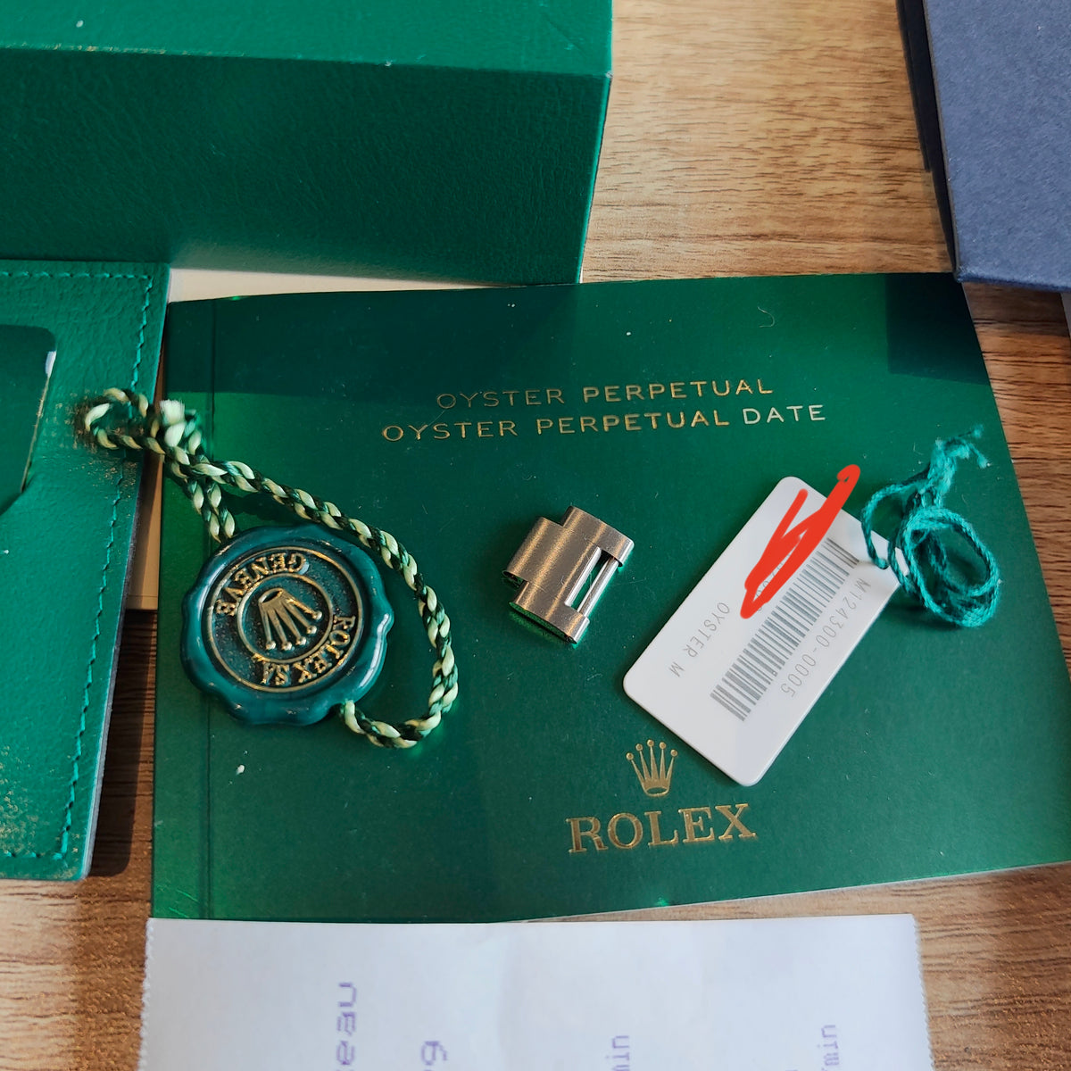 Rolex Oyster Perpetual Green 41mm réf : 124300