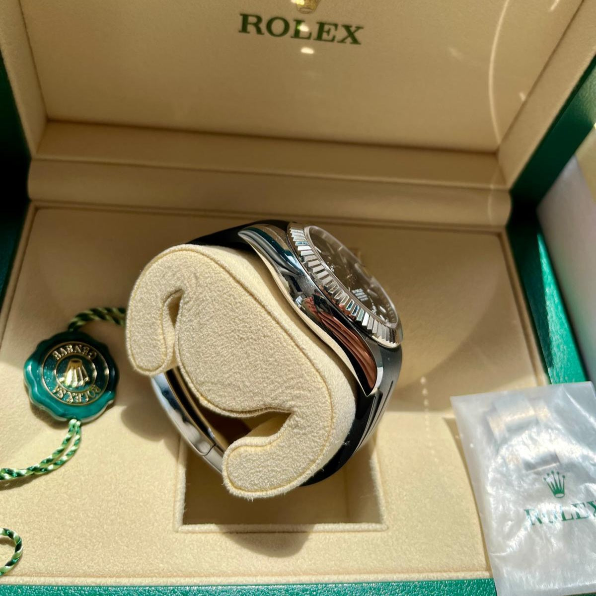 Rolex Sky Dweller ref : 326934 BRACELET OYSTER NEUF