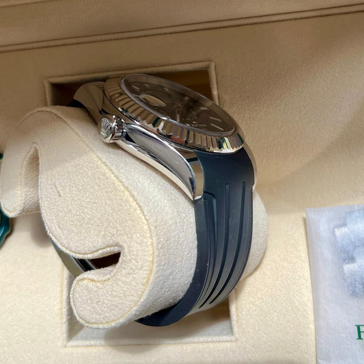 Rolex Sky Dweller ref : 326934 BRACELET OYSTER NEUF