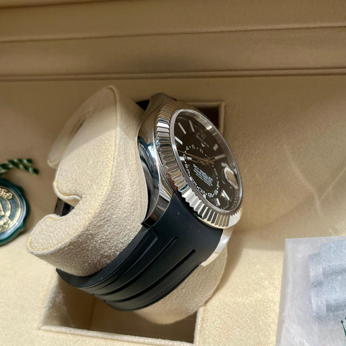 Rolex Sky Dweller ref : 326934 BRACELET OYSTER NEUF