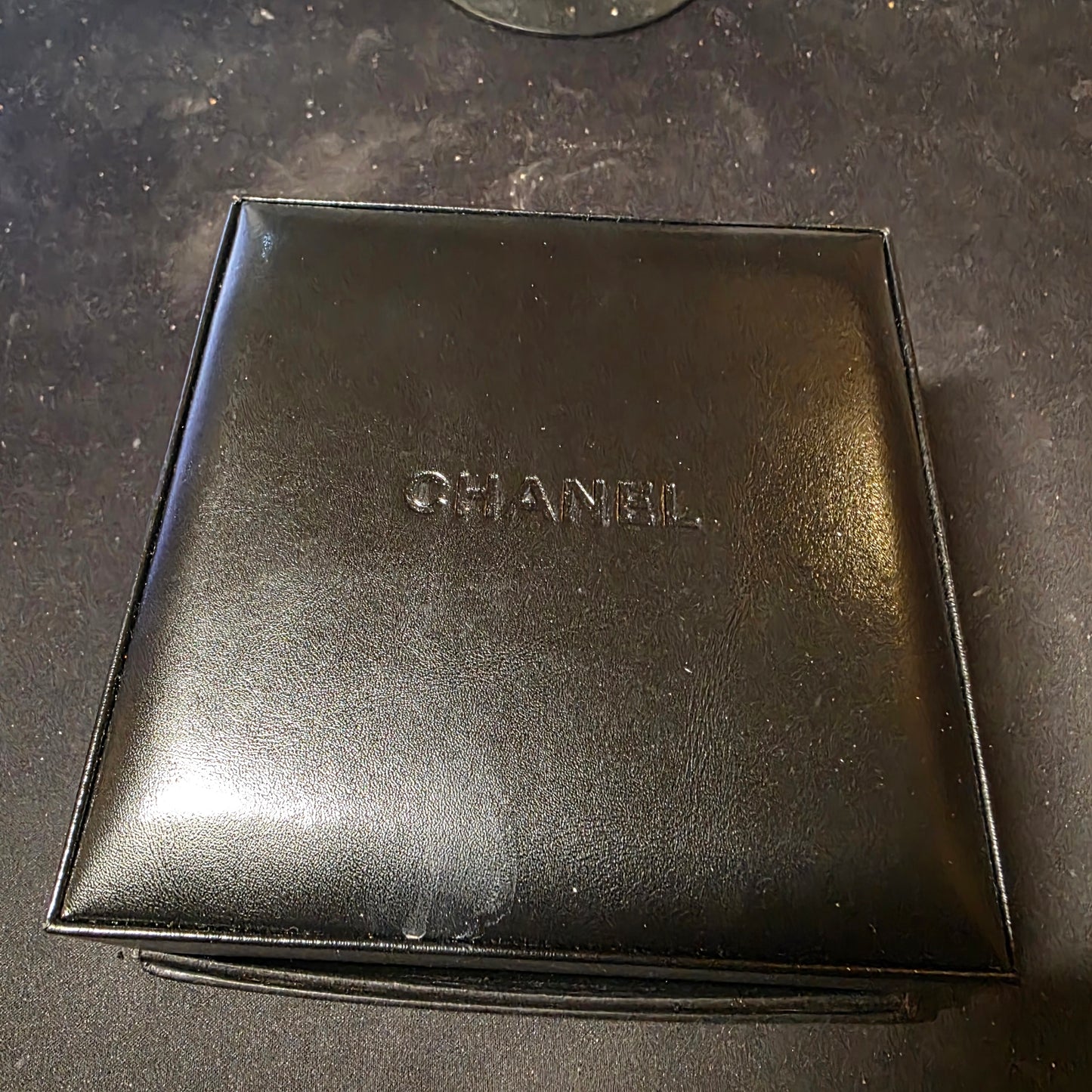 Chanel J12 33mm quartz