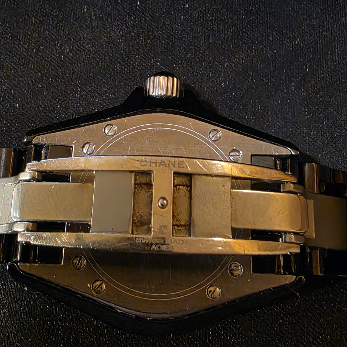 Chanel J12 33mm quartz