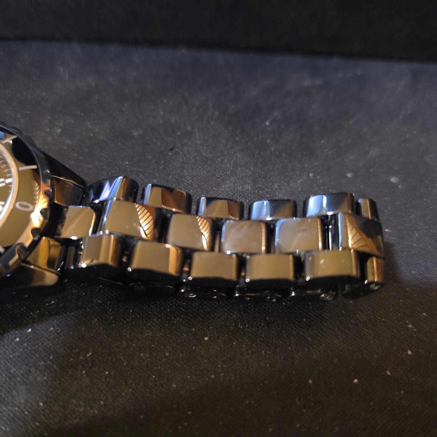 Chanel J12 33mm quartz