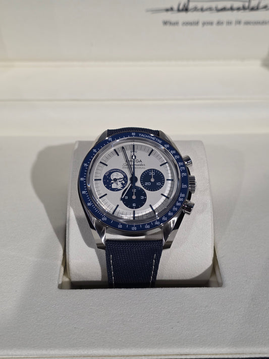 Omega Speedmaster '' silver snoopy award " neuve 2025